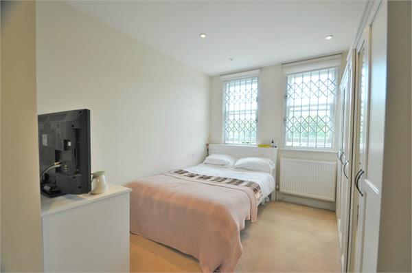 The Broadway, Mill Hill, NW7, Mill Hill